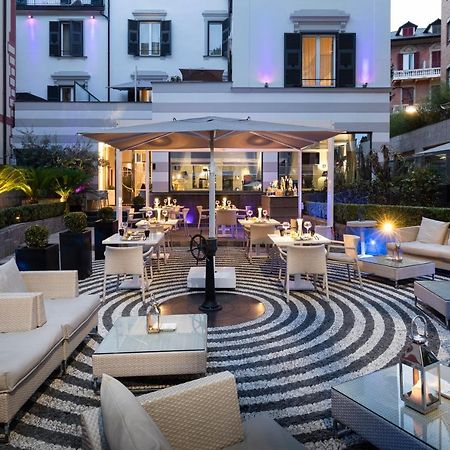Lhp Hotel Santa Margherita Palace & Spa Santa Margherita Ligure Bagian luar foto The Hotel's courtyard