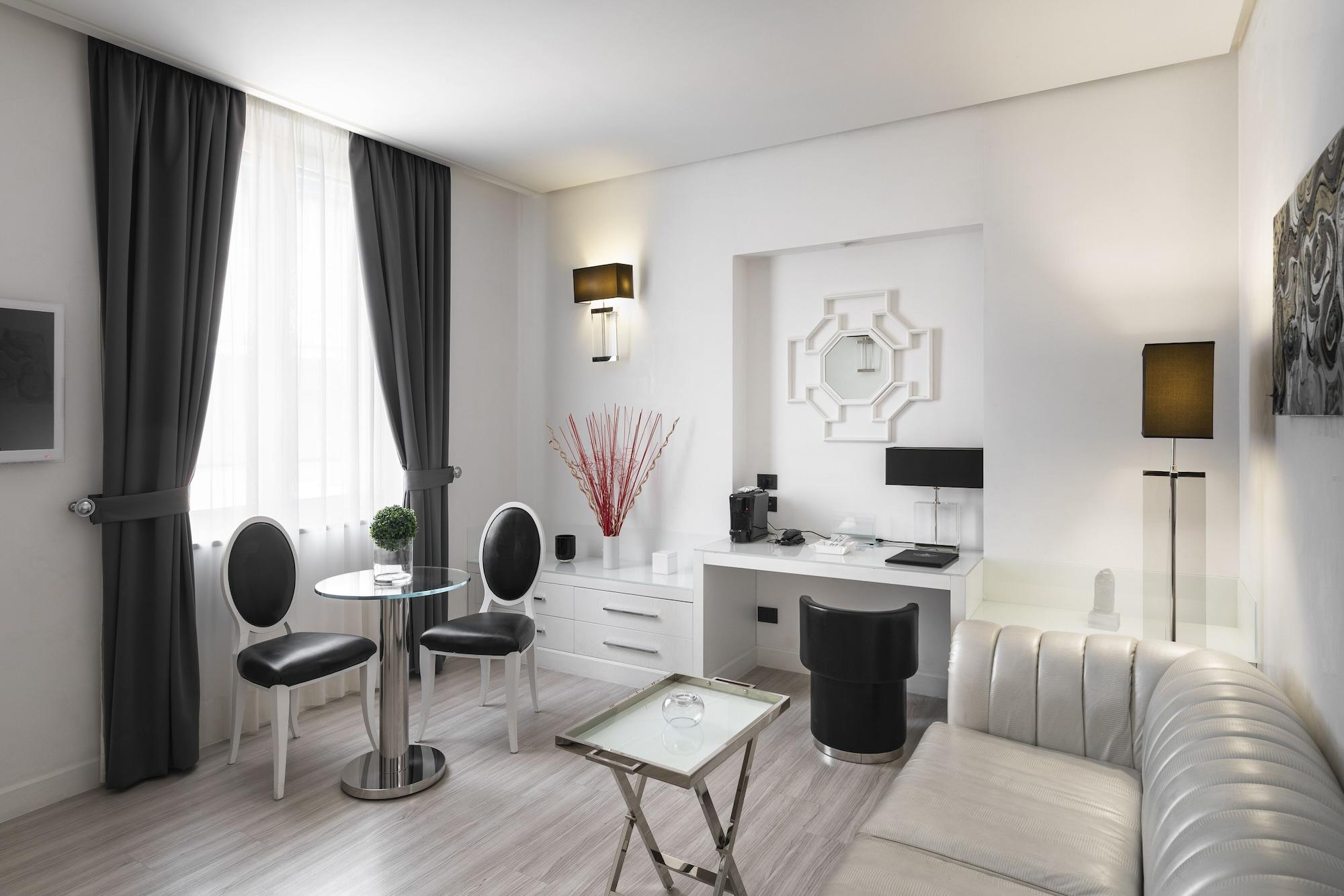 Lhp Hotel Santa Margherita Palace & Spa Santa Margherita Ligure Bagian luar foto A modern office